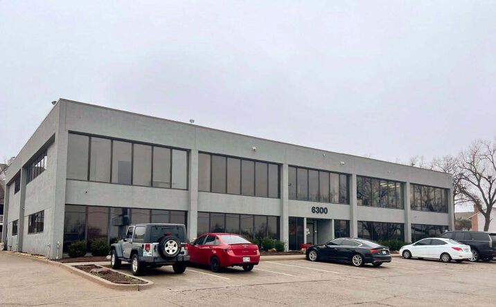 Pictures of Office property located at 6300 Northwest Expy, Oklahoma City, OK 73132 for lease - image #1