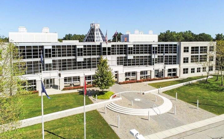 Pictures of Office property located at 25201 Chagrin Blvd, Beachwood, OH 44122 for lease - image #1
