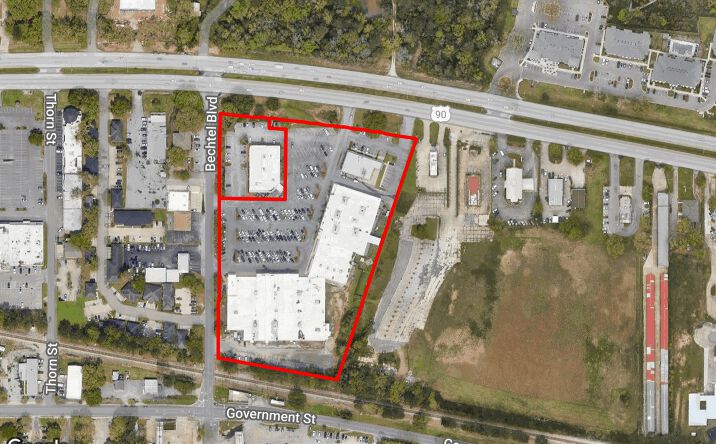 Pictures of Retail property located at 2200 Bienville Blvd, Ocean Springs, MS 39564 for lease - image #1