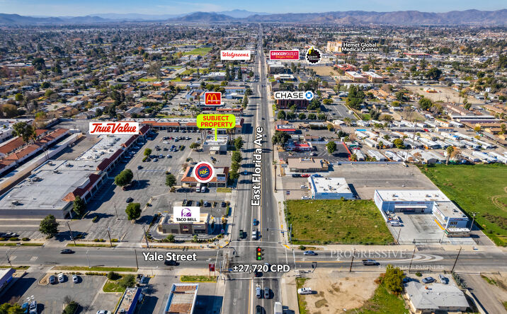 Pictures of Retail property located at 1995 E Florida Ave, Hemet, CA 92544 for lease - image #1