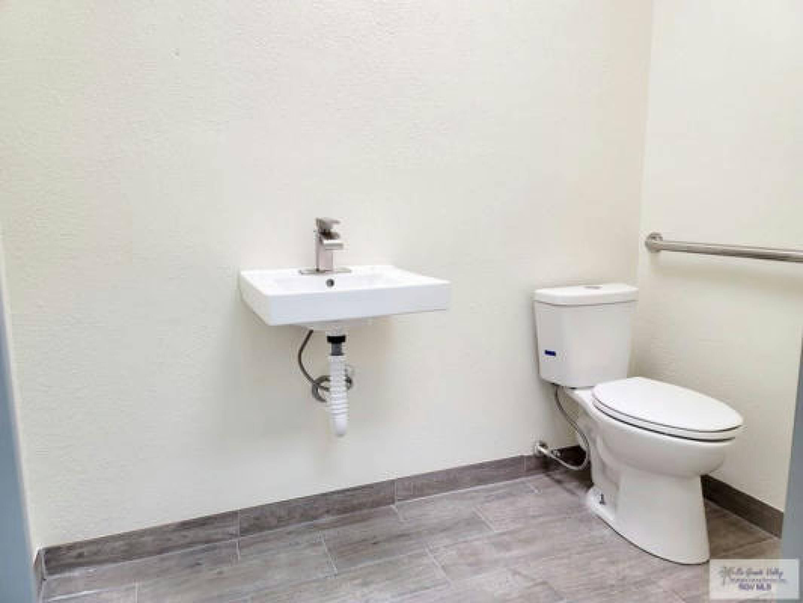 1092 E Los Ebanos Blvd, Brownsville, TX 78520