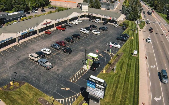 Pictures of Retail property located at 5950 Airport Hwy, Toledo, OH 43615 for lease - image #1