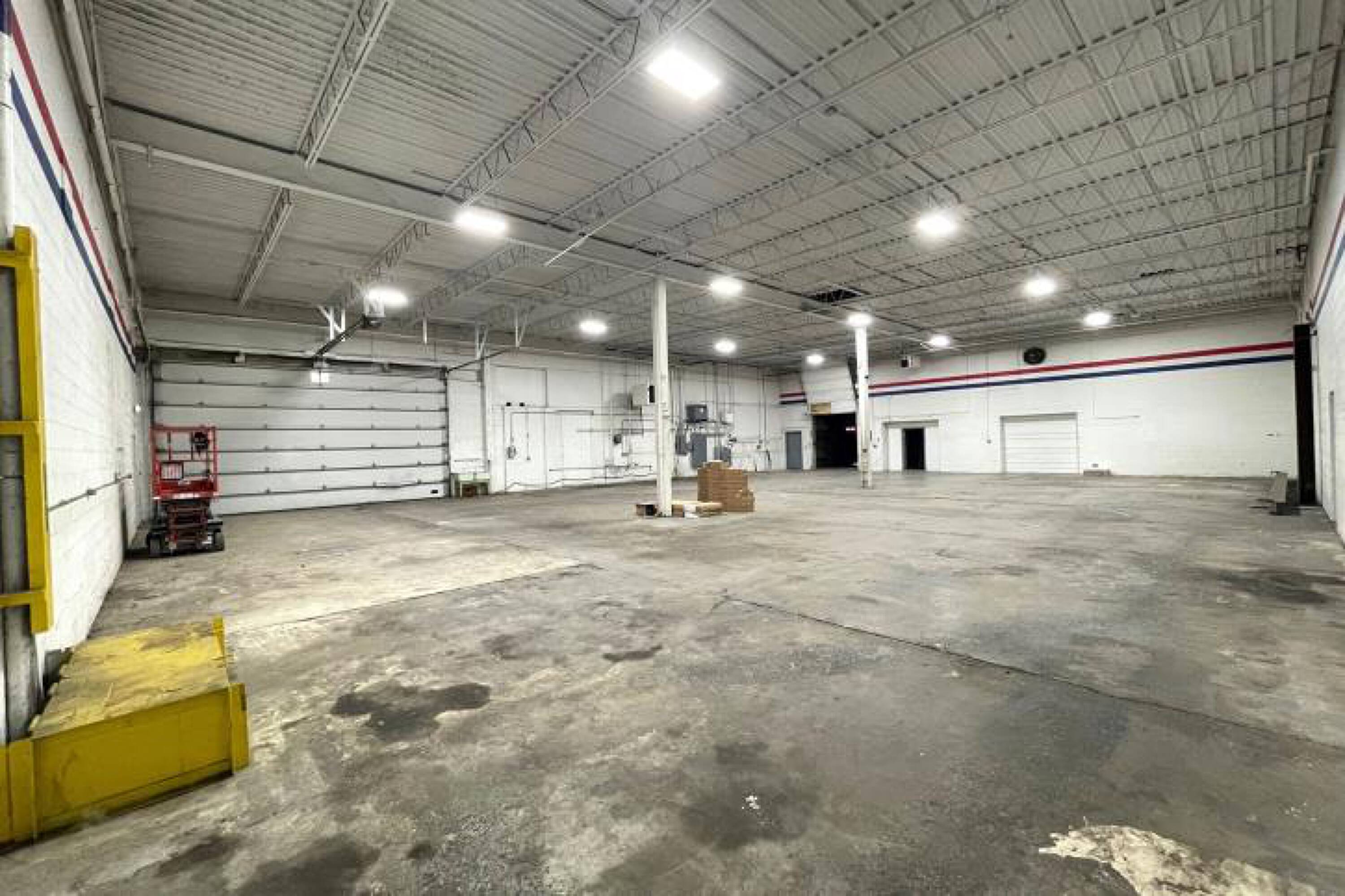 1244 W Dean Rd, Temperance, MI 48182