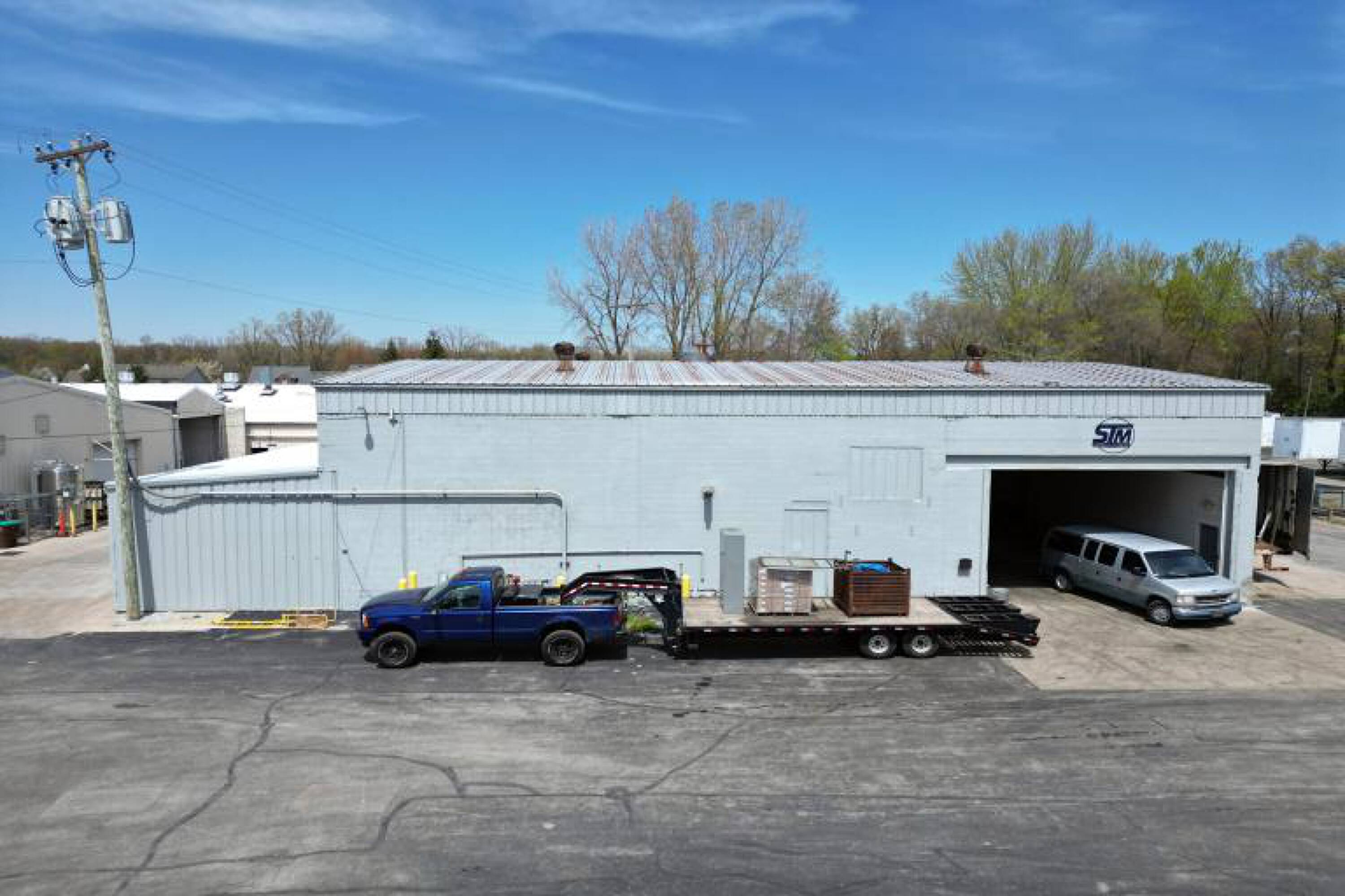 1244 W Dean Rd, Temperance, MI 48182