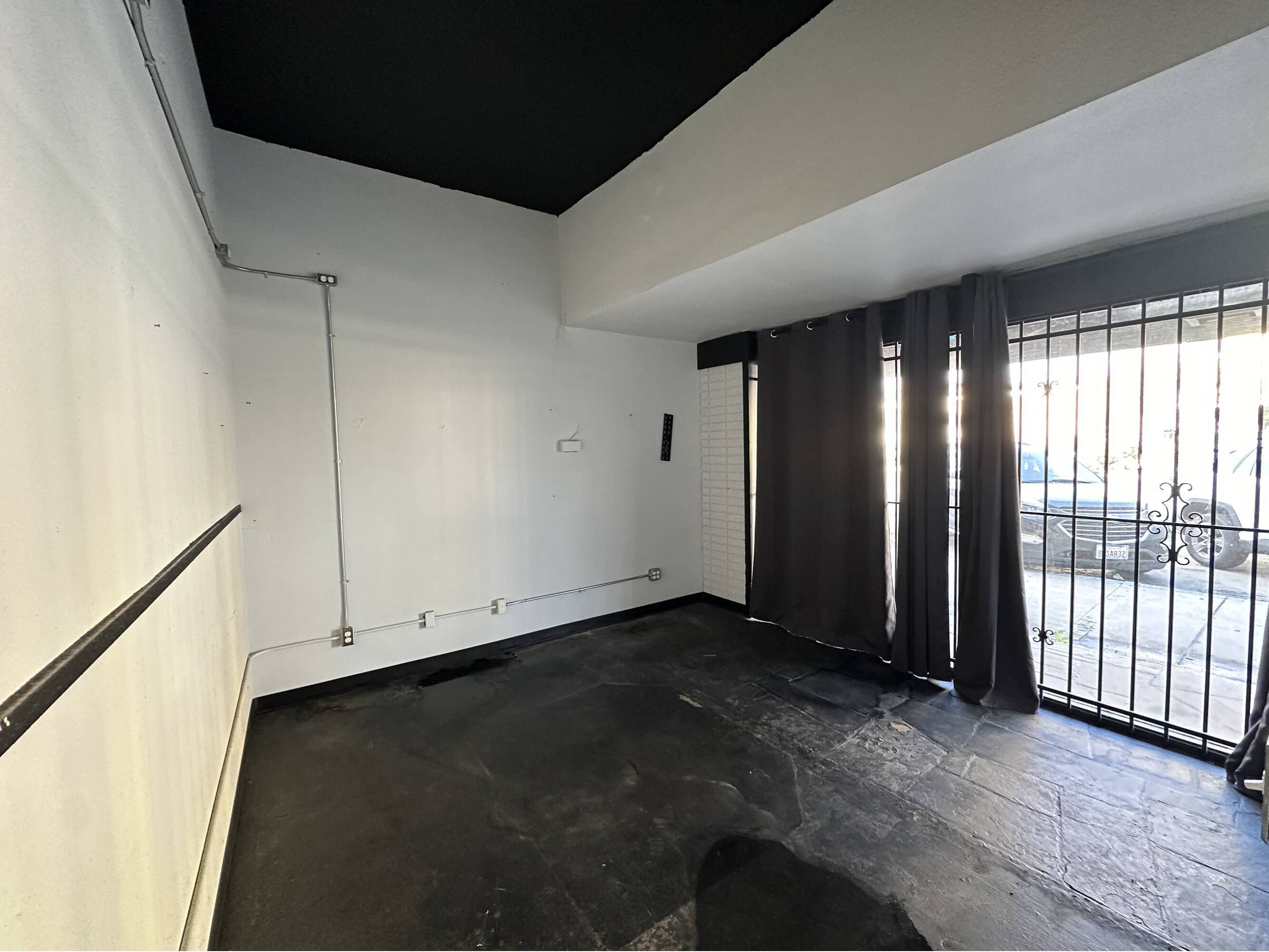 7945 BROADWAY Lemon Grove CA 91945-1809 APN: 4801121100 | Crexi.com