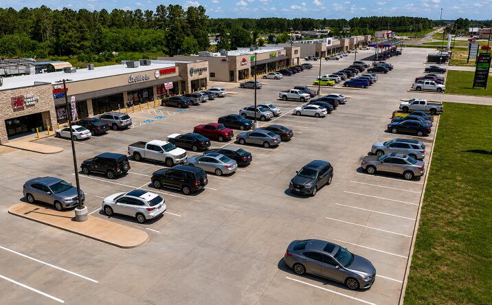 Pictures of Retail property located at 1075 County Rd 5270, Cleveland, TX 77327 for lease - image #1