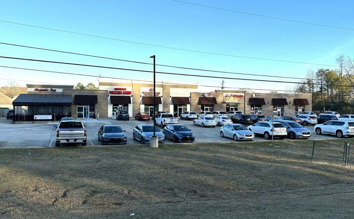 Pictures of Retail property located at 8301 US-31, Morris, AL 35116 for lease - image #1