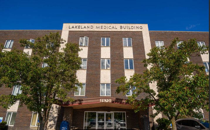 Pictures of Office property located at 25701 N Lakeland Blvd, Cleveland, OH 44132 for lease - image #1