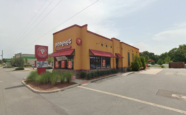 Pictures of Retail property located at 1901 FL-19, Eustis, FL 32726 for lease - image #1