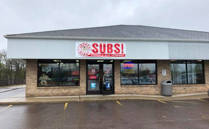 Pictures of Retail, Office, Restaurant property located at 3621 Stadium Dr, Kalamazoo, MI 49008 for lease - image #1