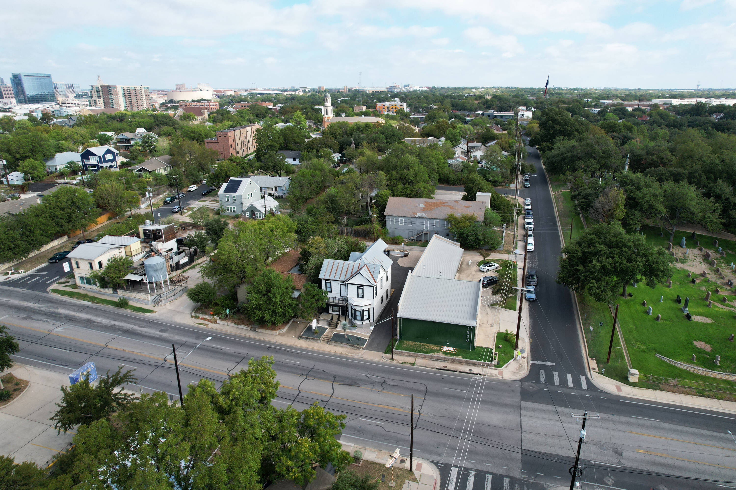 1306 E 7th St, Austin, TX 78702