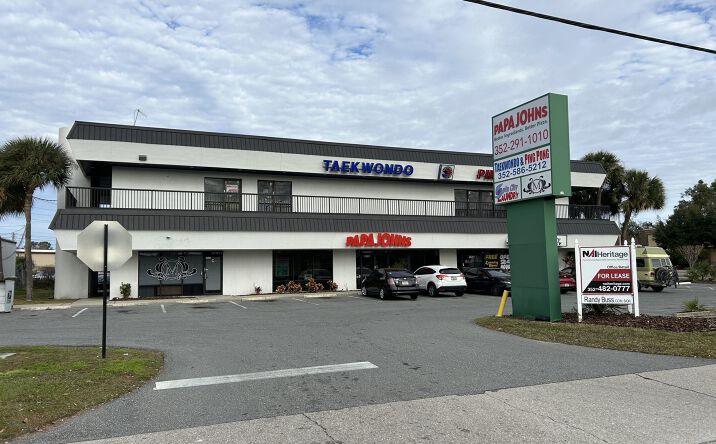 Pictures of Retail, Office property located at 2611 SW College Rd, Ocala, FL 34471 for lease - image #1