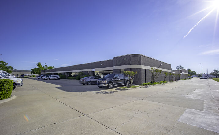 Pictures of Office, Industrial property located at 5924 NW 2nd St, Oklahoma City, OK 73127 for lease - image #1