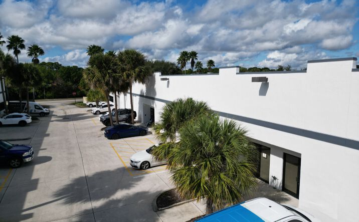 Pictures of Industrial property located at 1445-1449 Jupiter Park Dr, Jupiter, FL 33458 for lease - image #1