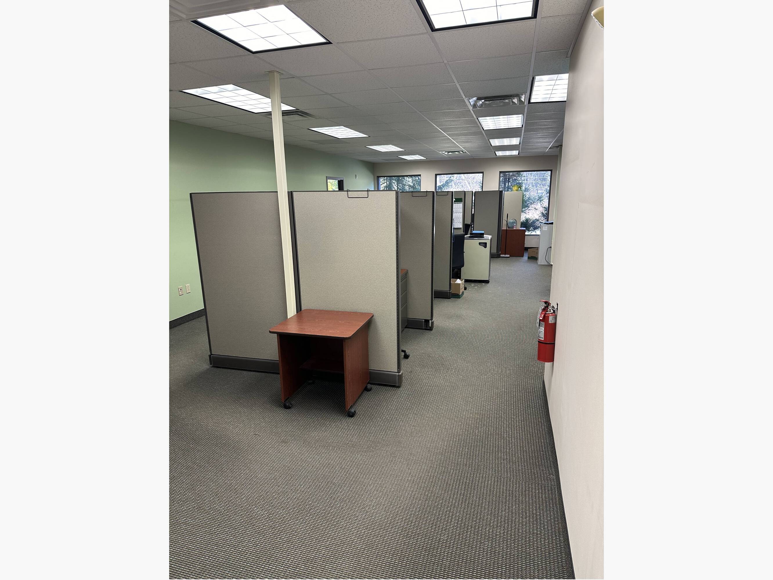 2640 Pitcairn Rd, Monroeville, PA 15146