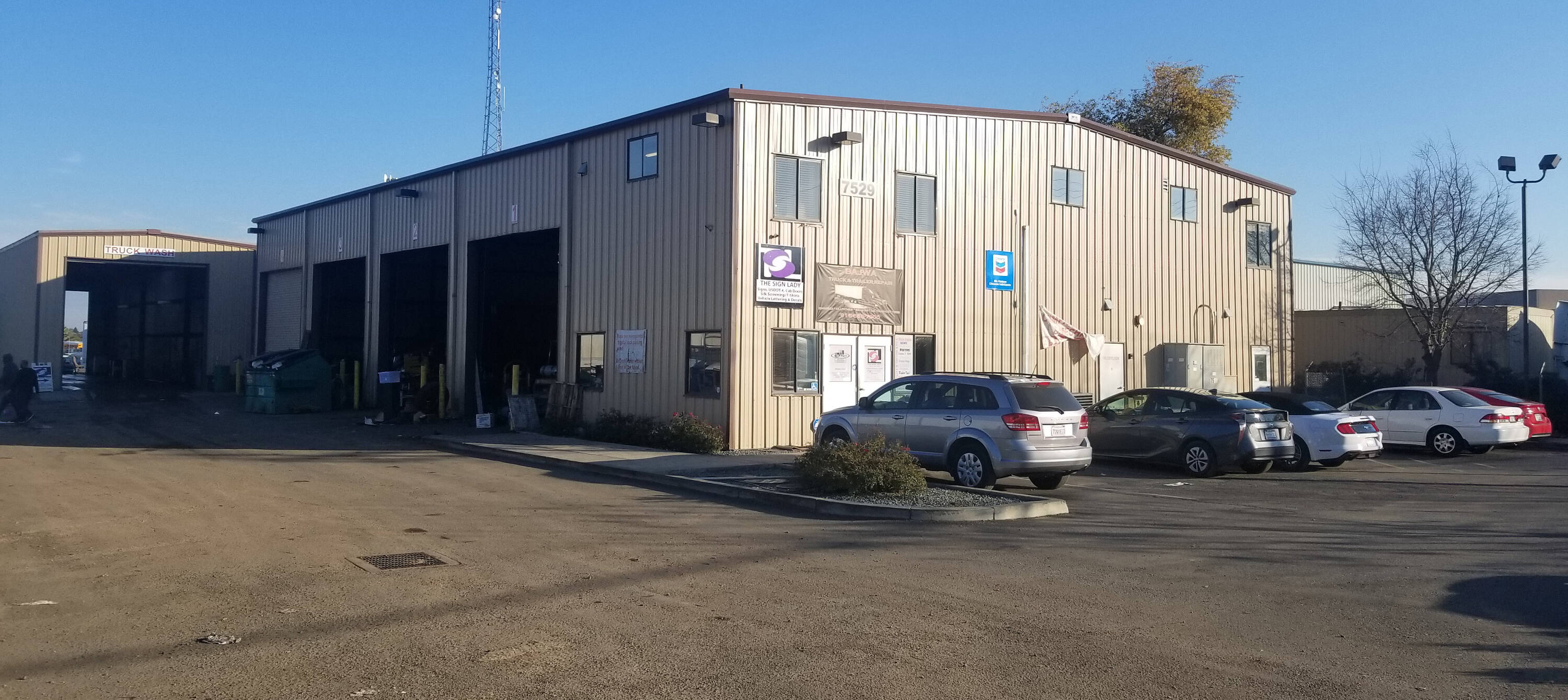 7529 Reese Rd, Sacramento, CA 95828