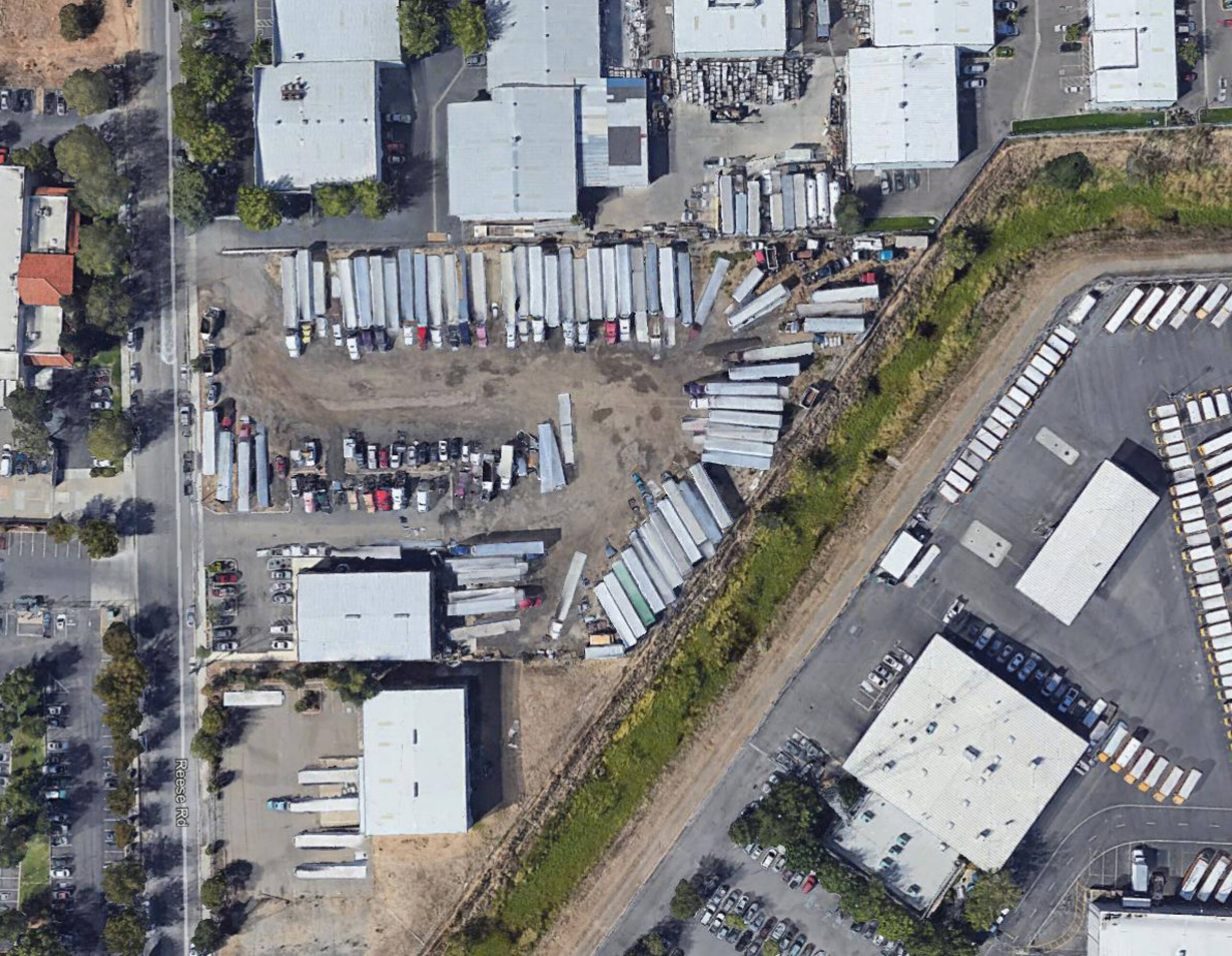 7529 Reese Rd, Sacramento, CA 95828