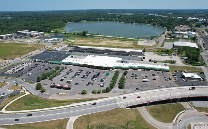 Pictures of Retail property located at 71 Pine Lake Ave, La Porte, IN 46350 for lease - image #1