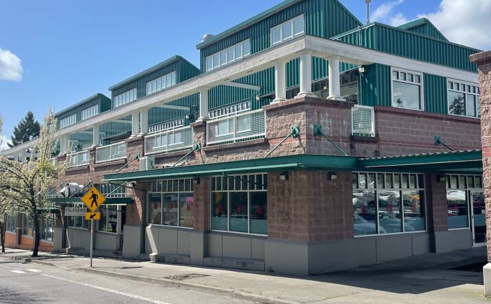 Pictures of Retail property located at 403 Madison Ave N, Bainbridge Island, WA 98110 for lease - image #1