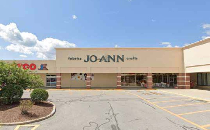 Pictures of Retail property located at 286-324 US-7, Rutland, VT 05701 for lease - image #1