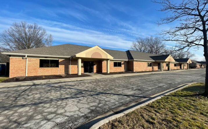 Pictures of Office property located at 3829 Woodley Rd, Toledo, OH 43606 for lease - image #1
