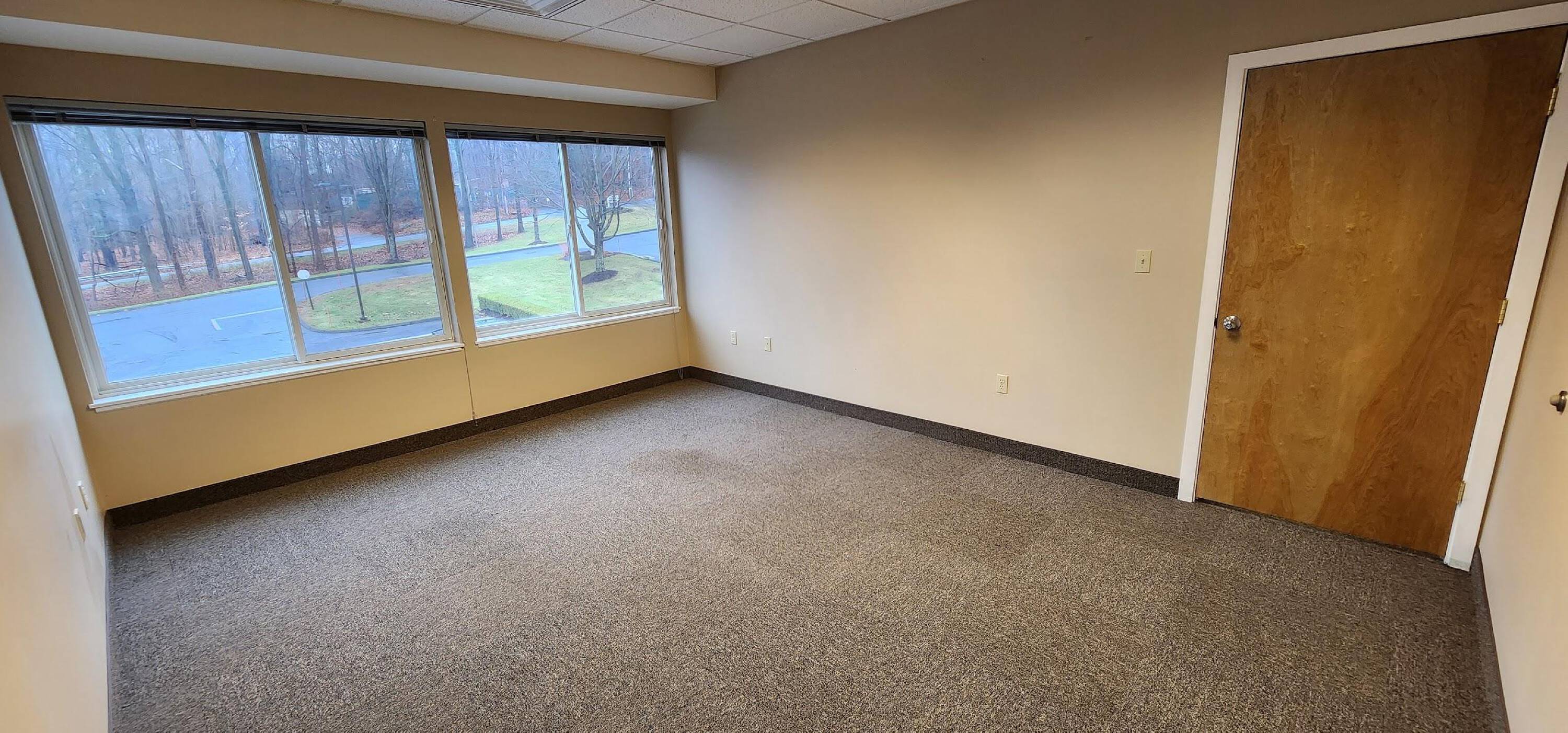 1449 Old Waterbury Rd, Southbury, CT 06488