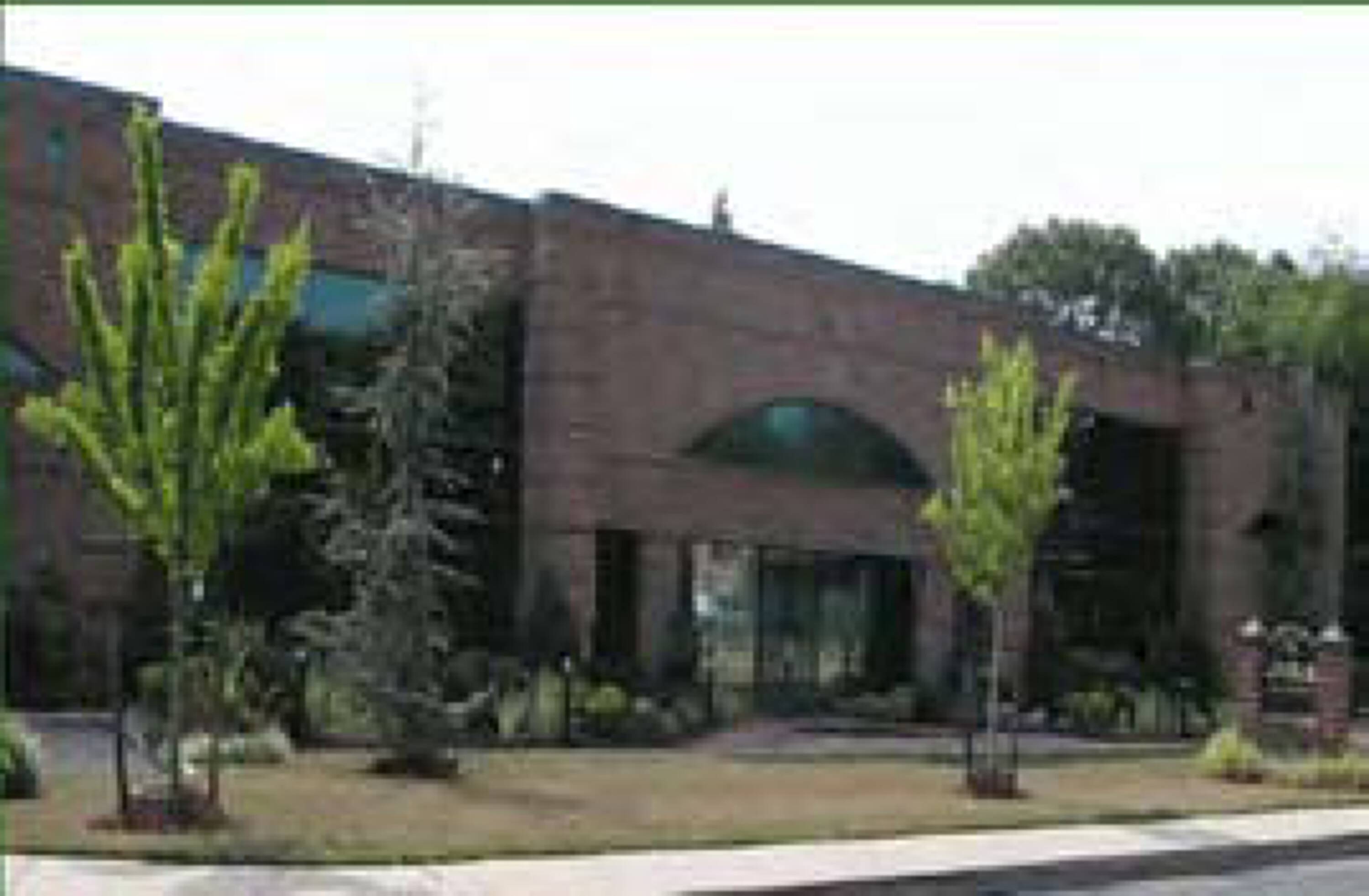 836 Grundy Ave, Holbrook, NY 11741