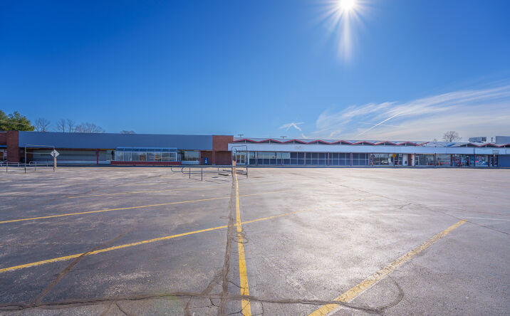 Pictures of Retail, Industrial, Restaurant property located at 3020 KY-144, Owensboro, KY 42303 for lease - image #1