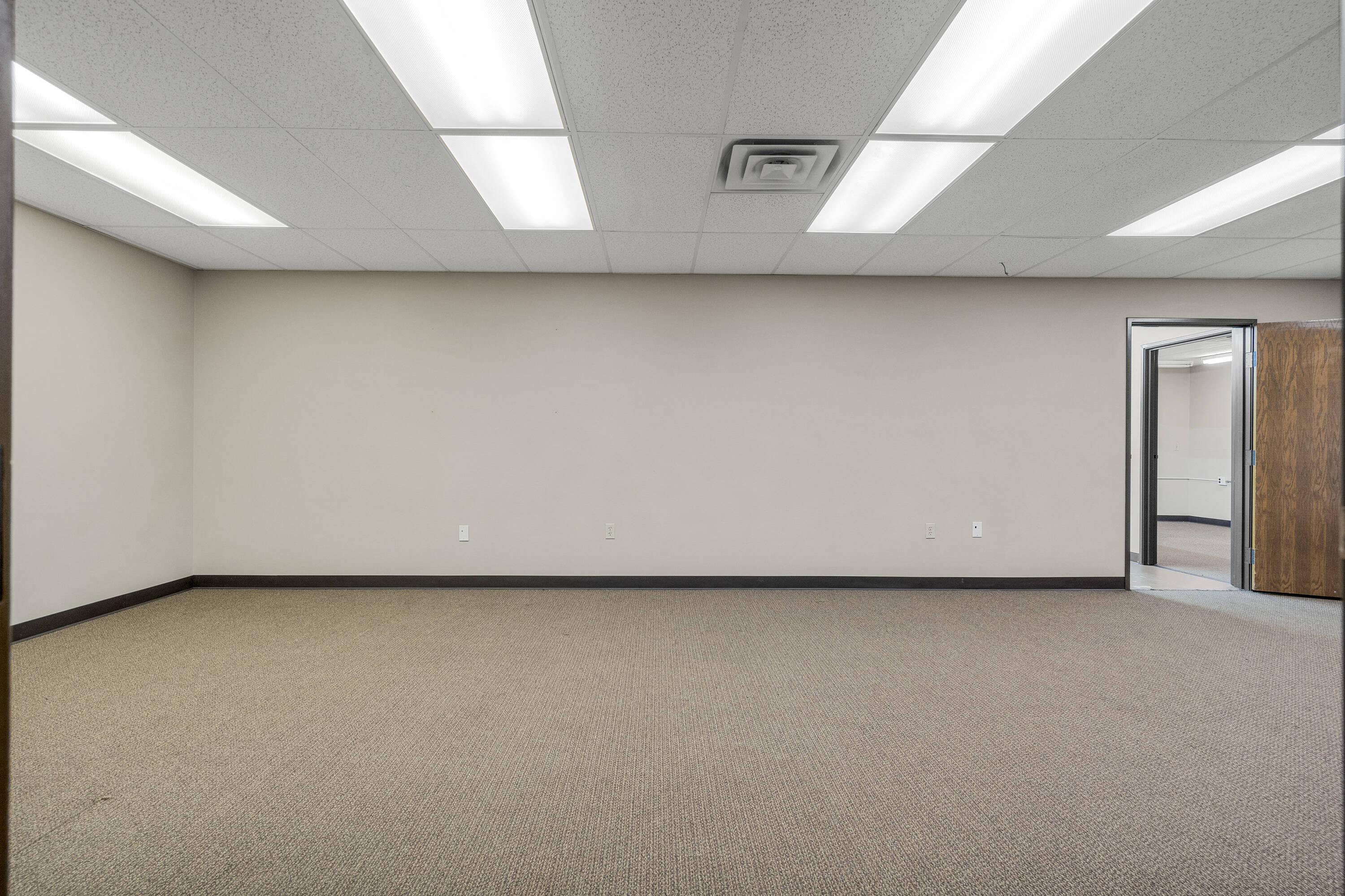 2217 N Yellowood Ave, Broken Arrow, OK 74012