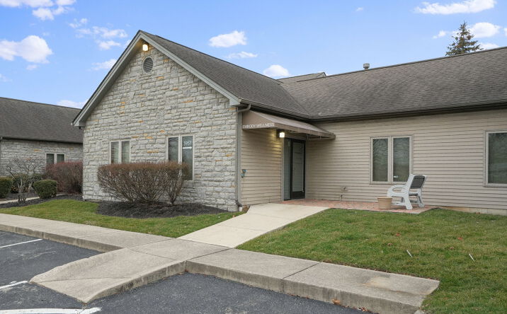 Pictures of Office property located at 5957 Cleveland Ave, Columbus, OH 43231 for lease - image #1