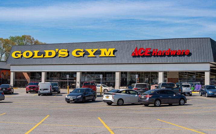 Pictures of Retail property located at 1647 Crofton Center, Crofton, MD 21114 for lease - image #1