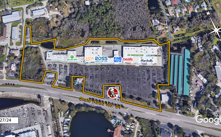 Pictures of Retail, Office, Land property located at 21605 Village Lakes Shopping Center Dr, Land O' Lakes, FL 34639 for lease - image #1