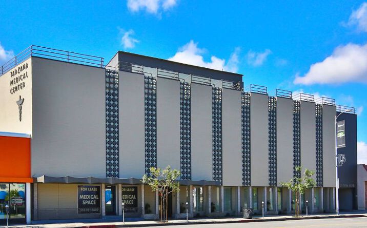 Pictures of Office property located at 18740 Ventura Blvd, Los Angeles, CA 91356 for lease - image #1