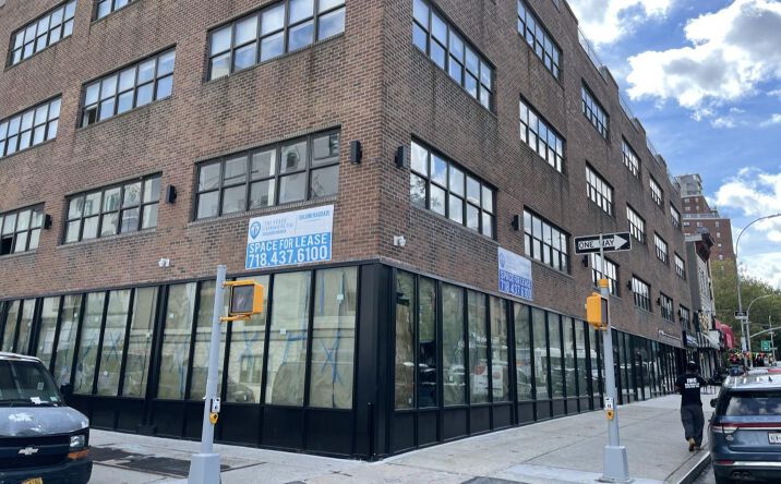 Pictures of Retail property located at 500 Dekalb Ave Clinton Hill, Brooklyn, NY 11205 for lease - image #1