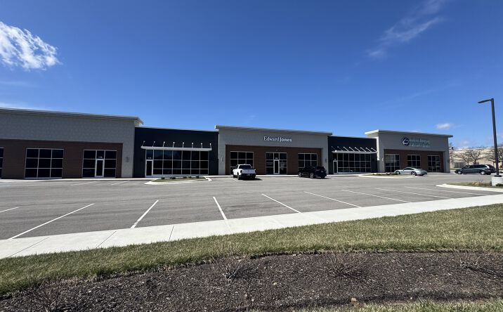 Pictures of Retail, Office, Special Purpose property located at 5540 S East St, Indianapolis, UM 46227 for lease - image #1