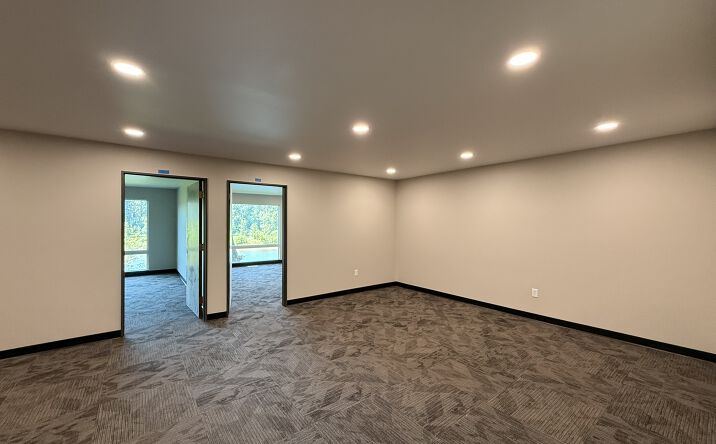 Pictures of Office property located at 2111 Front St NE, Salem, OR 97301 for lease - image #1