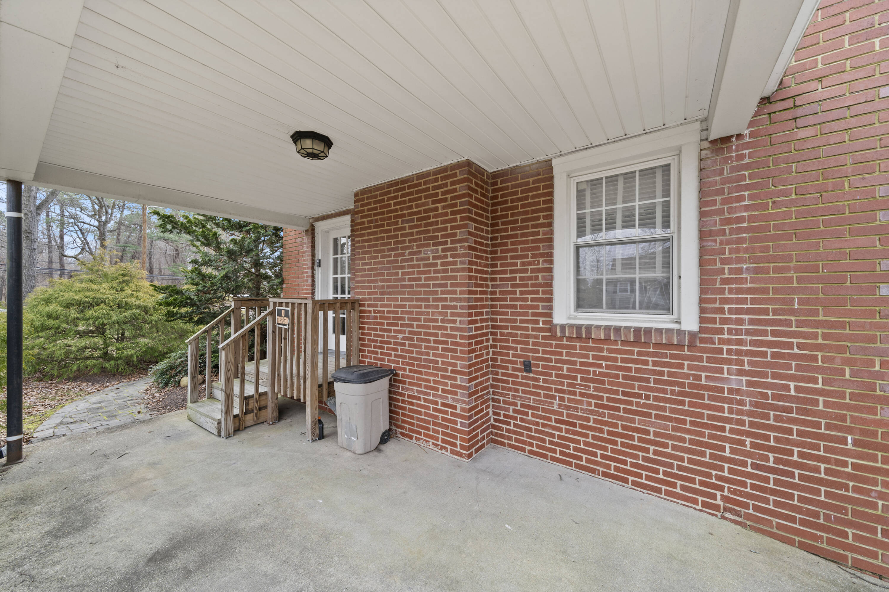 2965 Old Washington Rd, Waldorf, MD 20601