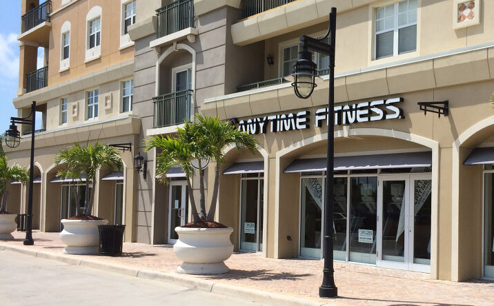 Pictures of Retail property located at 1044 N. Tamiami Trail, Sarasota, FL 34236 for lease - image #1