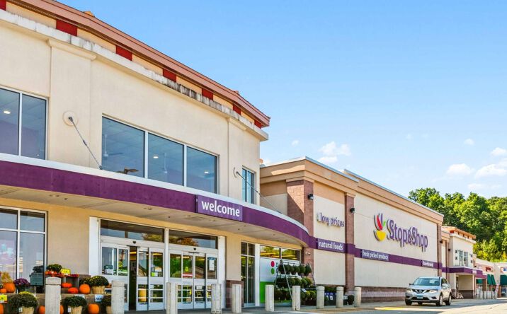Pictures of Retail property located at 2020 Norwich - New London Turnpike, Montville, CT 06382 for lease - image #1