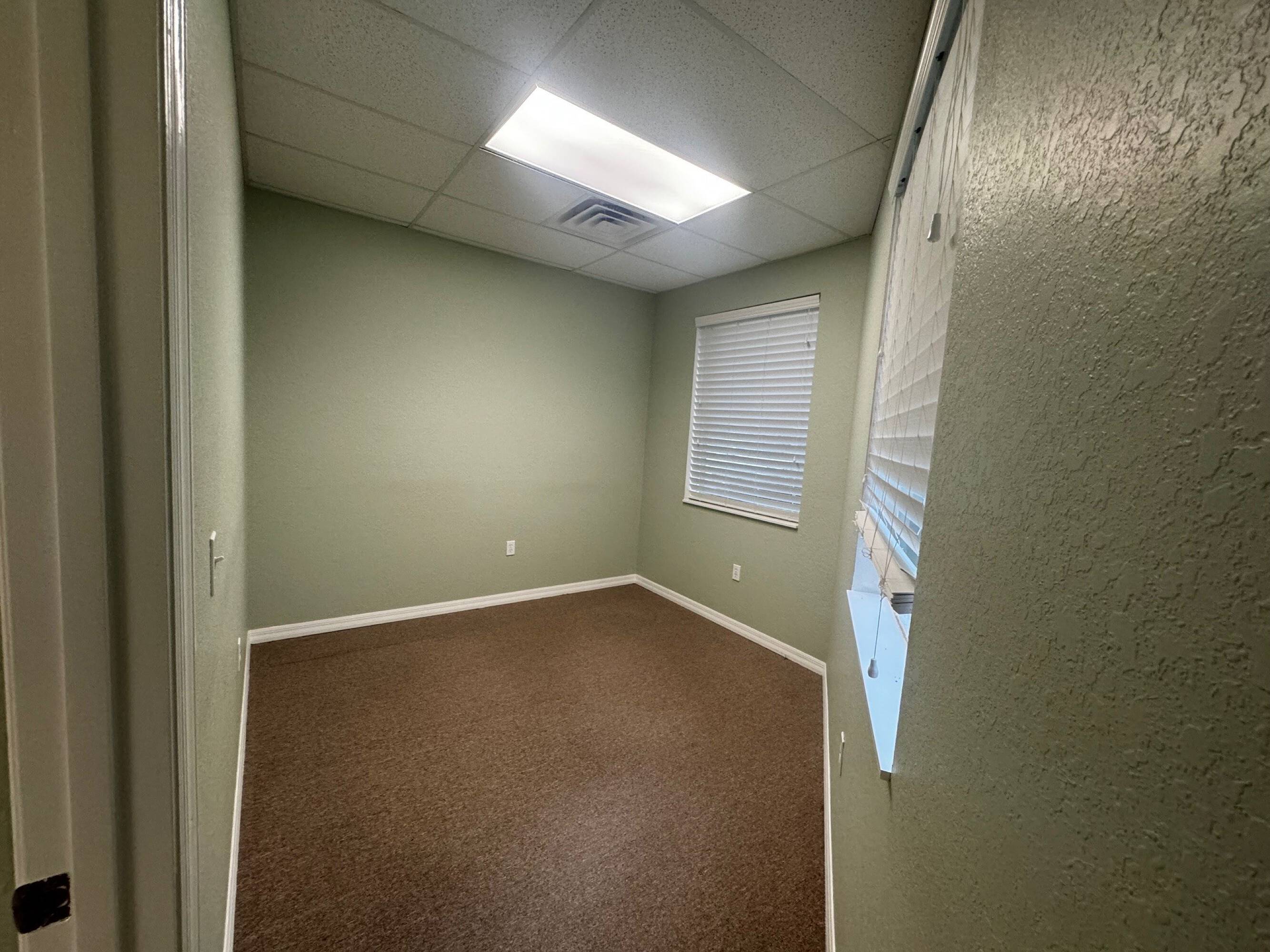 5325 Lena Rd, Bradenton, FL 34211