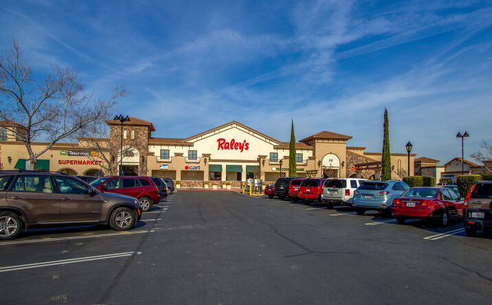 Pictures of Retail, Restaurant property located at 685-945 S. Highway 65, Lincoln, CA 95648 for lease - image #1