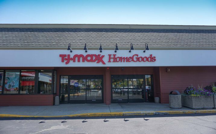 Pictures of Retail property located at 421-437 Boston Post Road, Sudbury, MA 01776 for lease - image #1