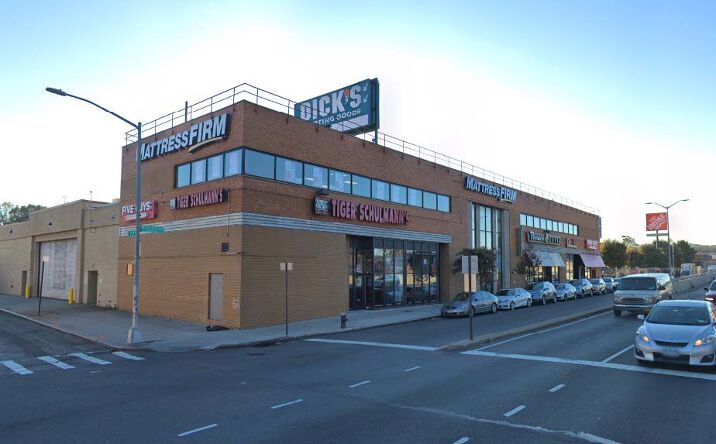 Pictures of Retail property located at 7325 Woodhaven Blvd, Queens, NY 11374 for lease - image #1