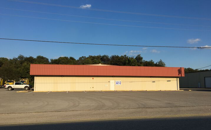 Pictures of Industrial, Office, Retail property located at 3401 Highway 20, Decatur, AL 35601 for lease - image #1