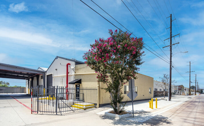 Pictures of Industrial property located at 25671 Springbrook Ave, Santa Clarita, CA 91350 for lease - image #1