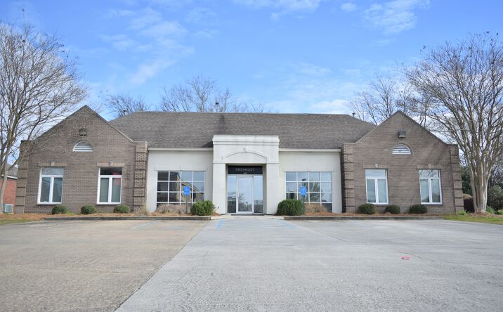 Pictures of Office property located at 6715 Taylor Ct, Montgomery, AL 36117 for lease - image #1