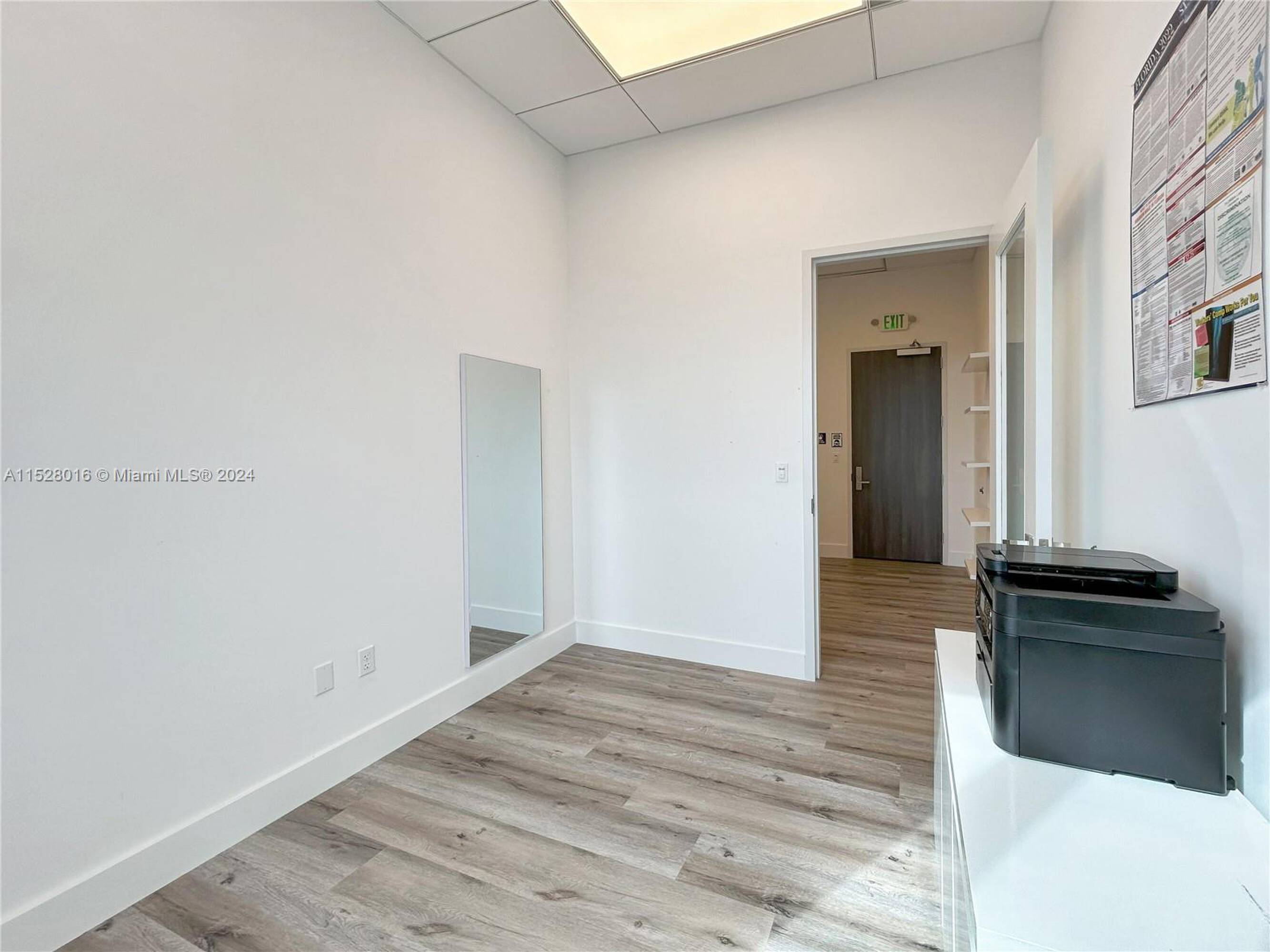 19790 W Dixie Hwy 903 Hwy 903, Miami, FL 33180