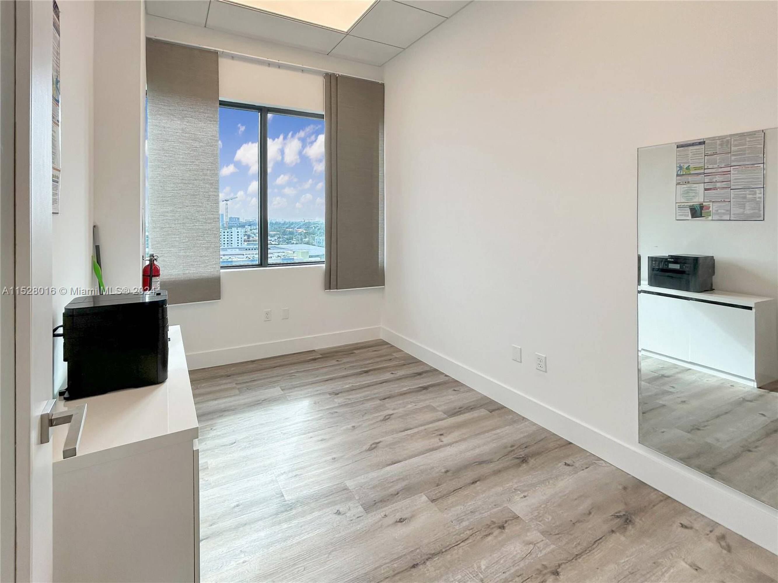 19790 W Dixie Hwy 903 Hwy 903, Miami, FL 33180