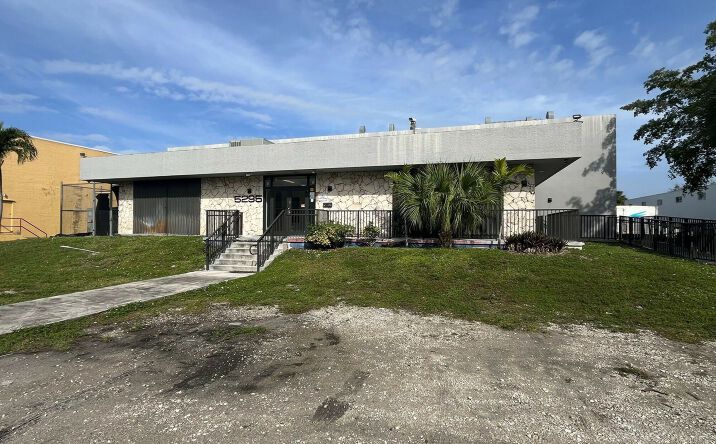 Pictures of Industrial property located at 5295 NW 163rd St, Miami Gardens, FL 33014 for lease - image #1