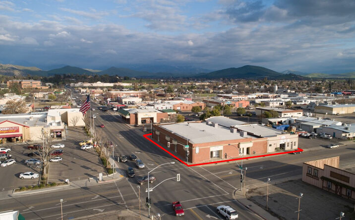 Pictures of Office property located at 75 W Olive Ave, Porterville, CA 93257 for lease - image #1